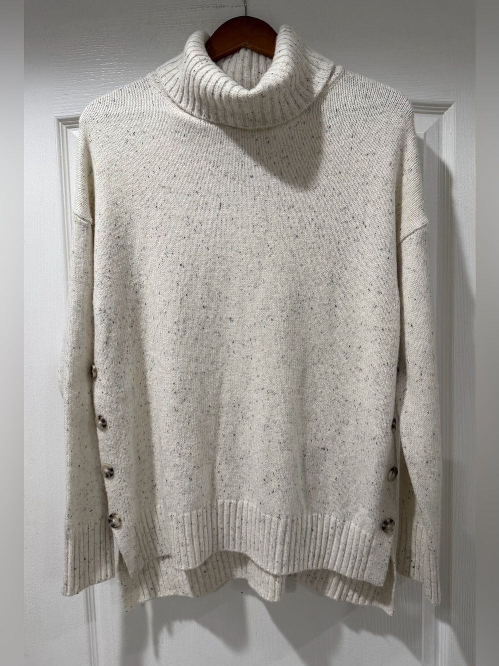 Cynthia Rowley Cream Speckled Turtleneck Sweater with Side Buttons L